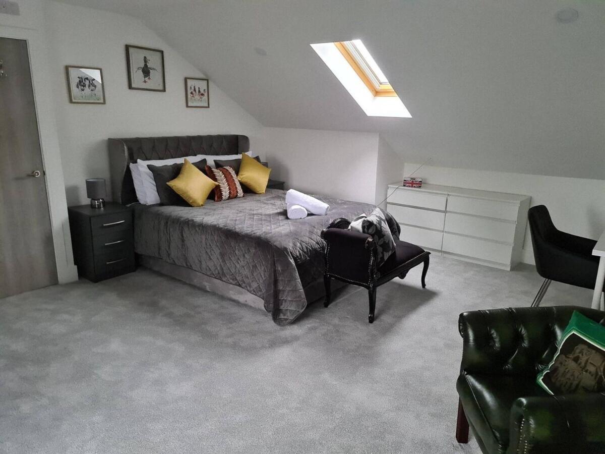 Sav 5 Bed Luxury Detached House In Leicester Humberstone Quarto foto
